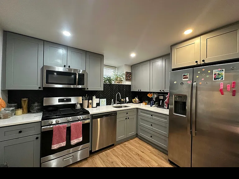 41 Long Ave #B2 — Photo 3