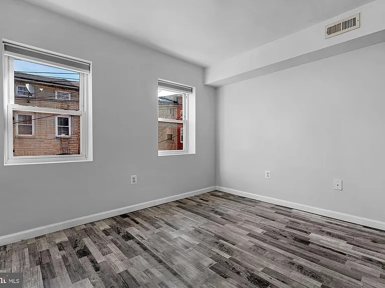 106 S Regester St — Photo 10