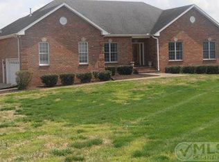 1025 Barry Ln, Gallatin, TN 37066