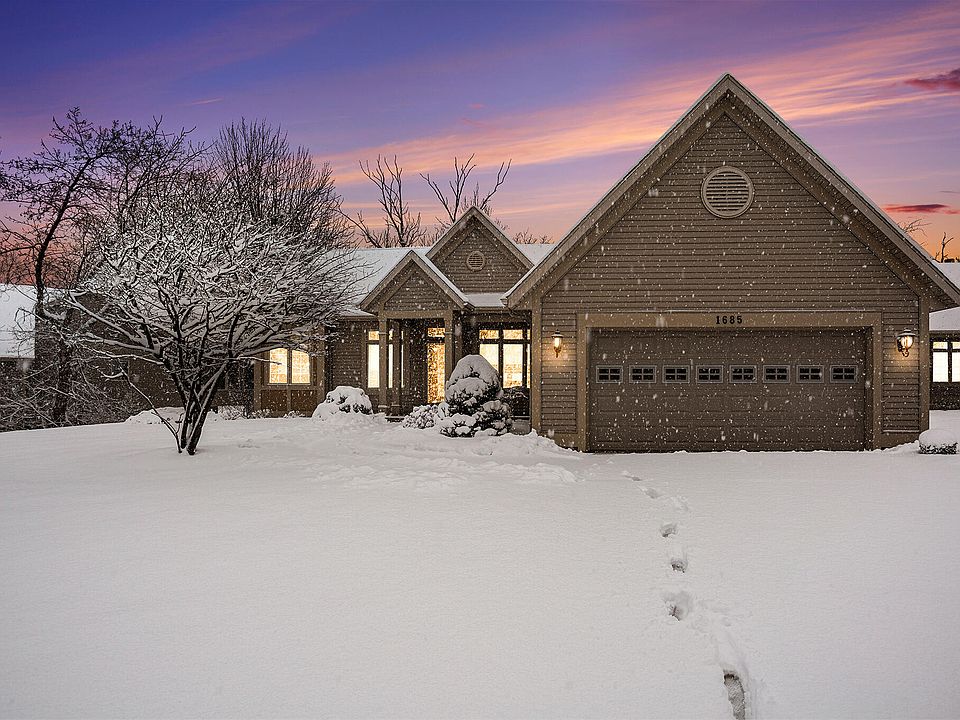 1685 Oakleigh Woods Dr NW, Grand Rapids, MI 49504 Zillow