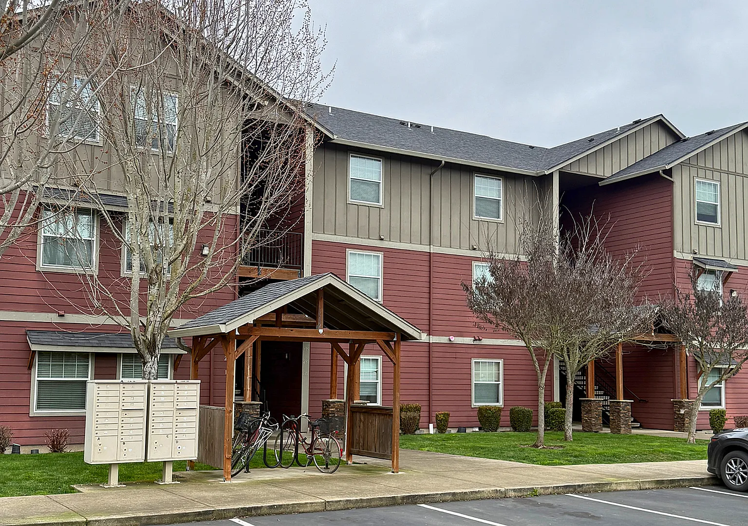 Plumtree Apartments — Photo 4