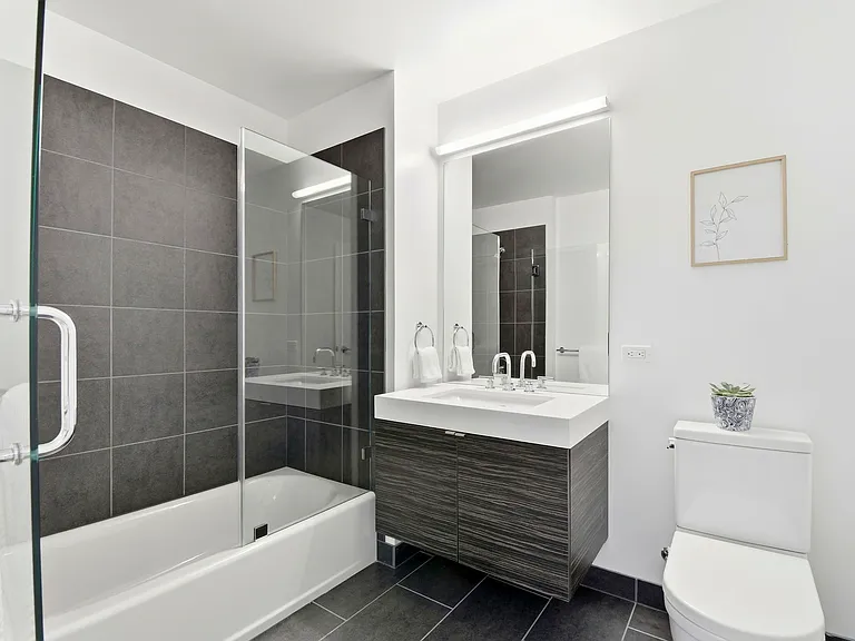 1688 Pine St #1008 — Photo 27