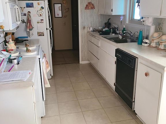 2nd image of 10821 W Manzanita Dr