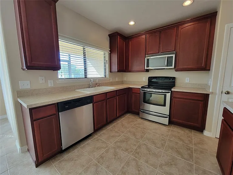 2223 Seven Oaks Dr — Photo 7