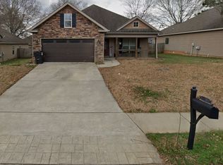 105 Highland Point Dr, Kathleen, GA 31047