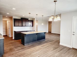 2290 N Citation Ave, Springfield, MO 65802