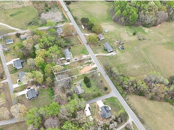 3rd image of Barrett Rd