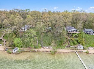 59672 Summit Rd, Three Rivers, MI 49093