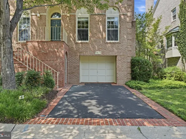 8904 Barrowgate Ct, Potomac, MD 20854