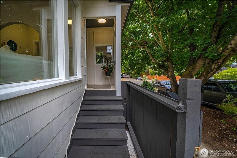 2nd image of 1305 NE 55th Street