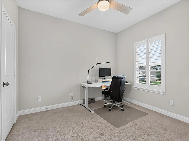 2524 Hagerman Ct — Photo 33