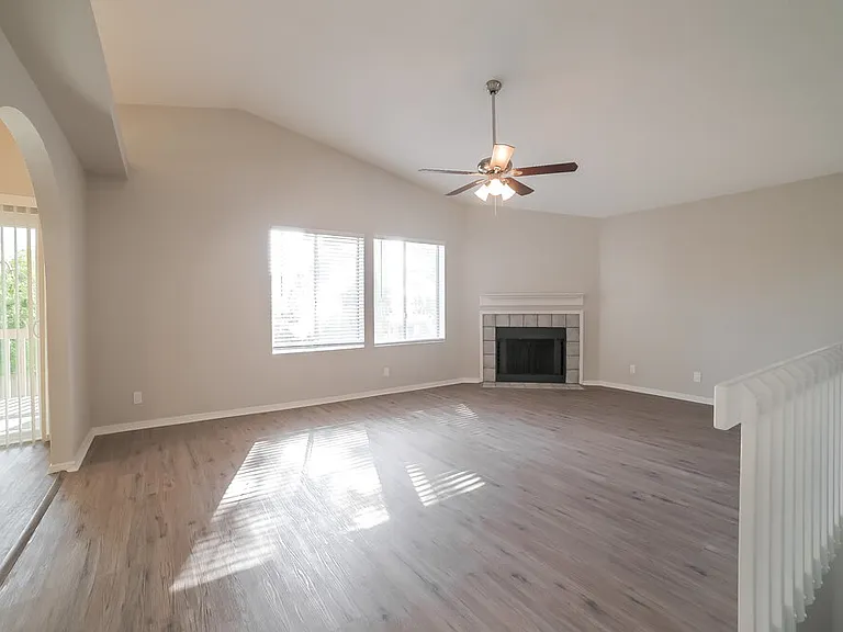8925 W Virginia Ave — Photo 6