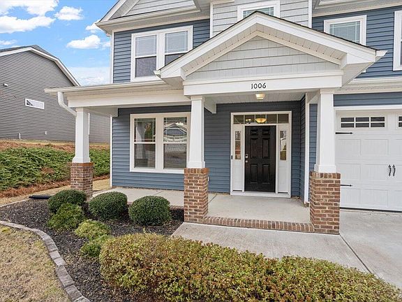 2nd image of 1006 Addington Lake Ln