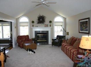 4208 Stonegate Dr, Midland, MI