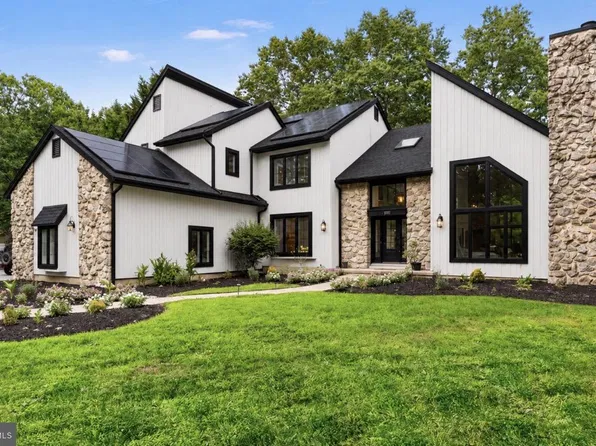 209 Shady Knoll Ln, Galloway, NJ 08205