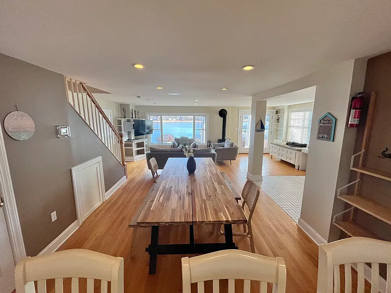331 Front St — Photo 20