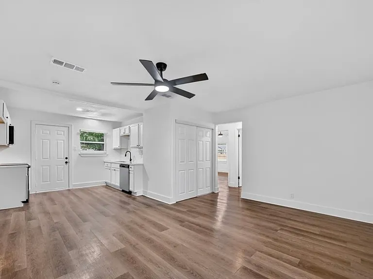 10404 Joaquin Dr #10402 — Photo 3