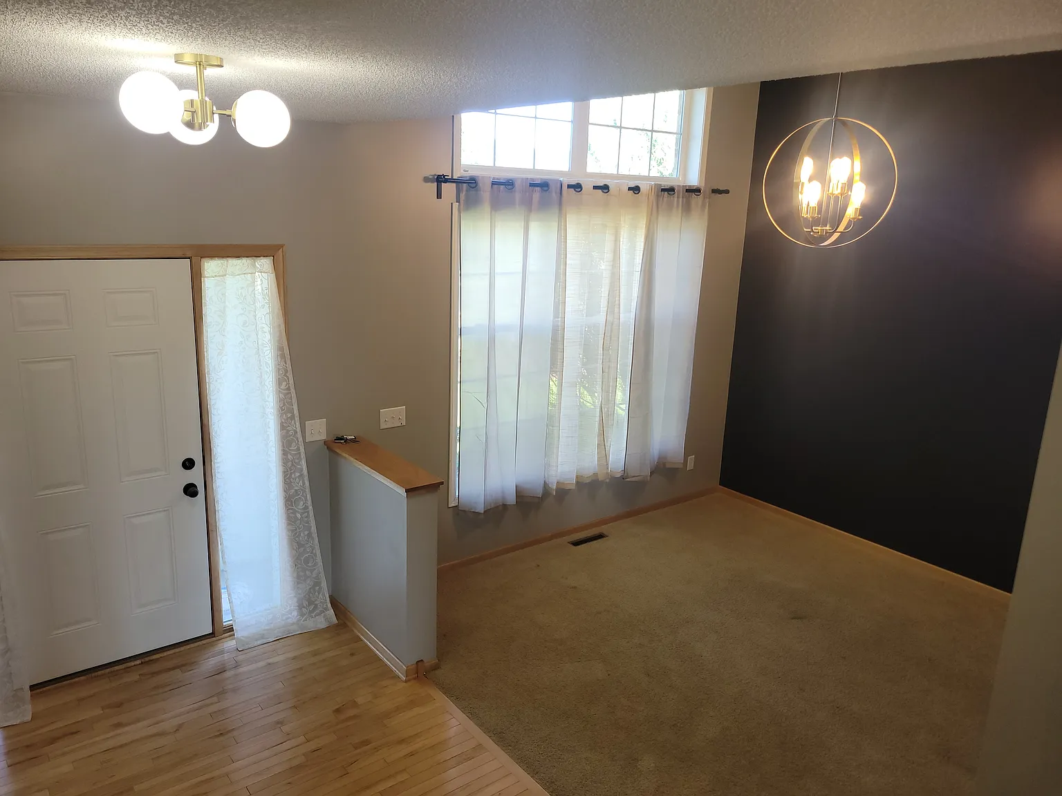 Beautiful 5BR/3.5BA Single Family Home! — Photo 2