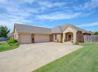 3805 Lockhart Dr, Edmond, OK 73013