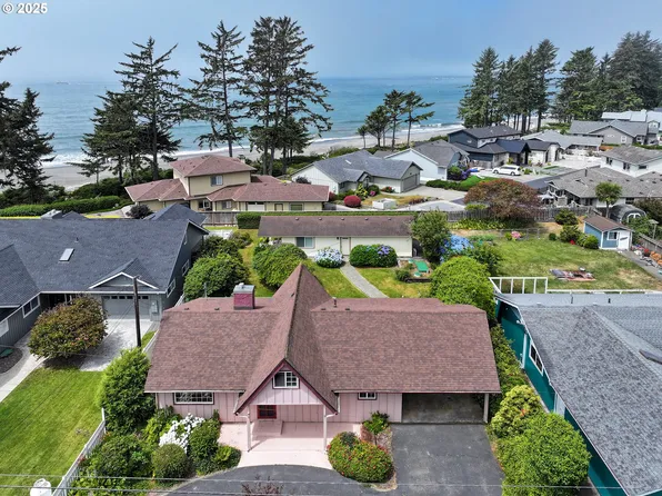 14674 Wollam Rd, Brookings, OR 97415