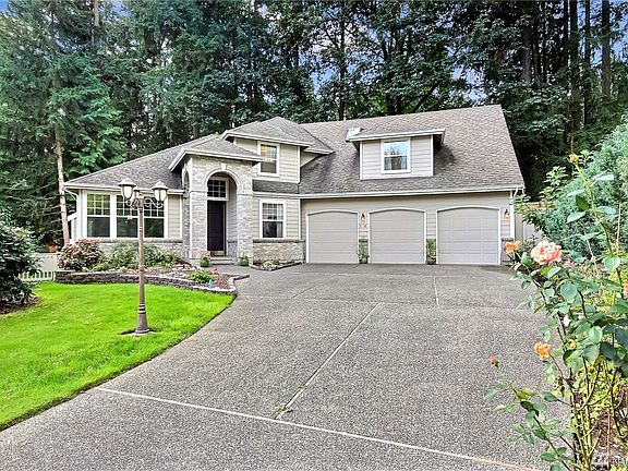 2nd image of 13115 NE 186th Pl