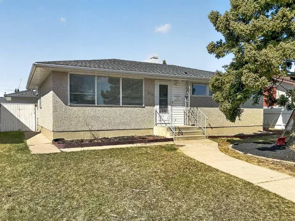 1134 SE Lakeway Blvd S, Lethbridge, AB T1K 3E7