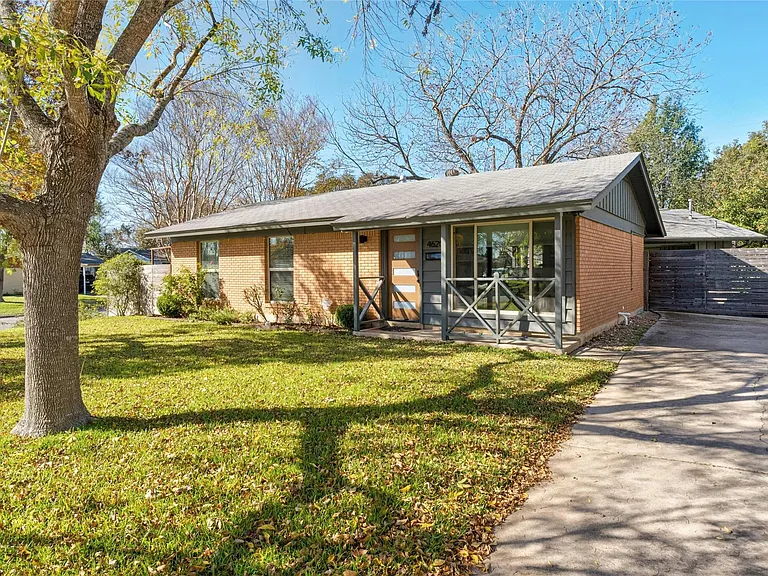 4620 Englewood Dr — Photo 29