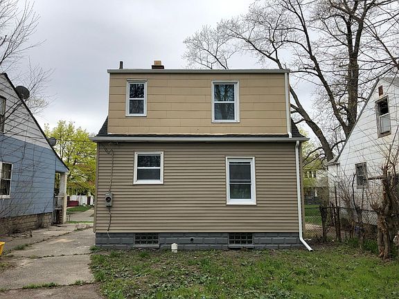 3rd image of 18608 Hull St