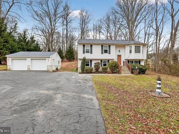 3240 Richfield Rd, Huntingtown, MD 20639