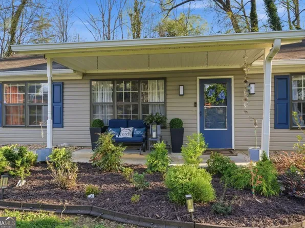 6117 Cardinal Dr, Gainesville, GA 30506