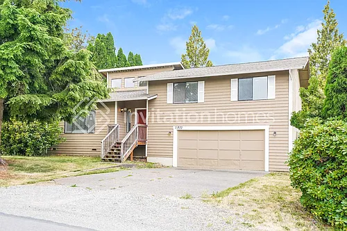 21832 SE 271st Pl Photo 1