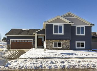 5601 Prosper Ave NW, Rochester, MN 55901