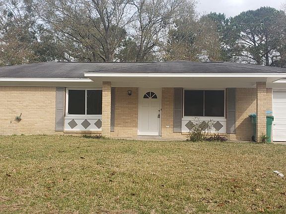 2nd image of 2636 Camino Grande St