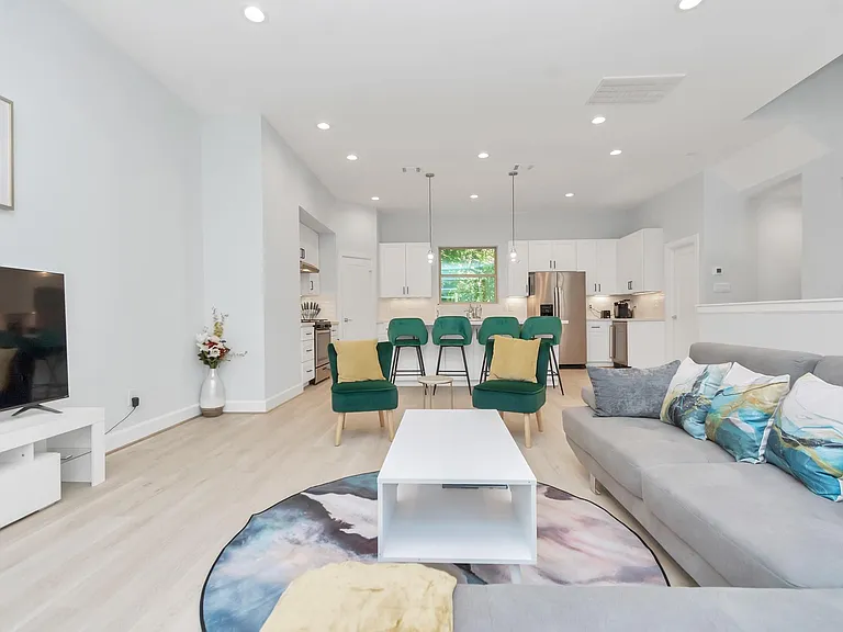3310 Pease St #0 — Photo 5