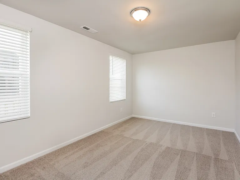 7271 Bellacroft Dr — Photo 13