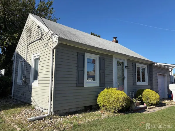 256 Harding Rd, Laurence Harbor, NJ 08879