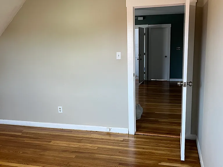 2 Hyacinth St #3 — Photo 17