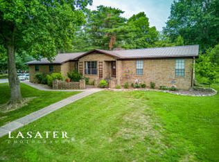 402 Tamarind St, Harrison, AR 72601