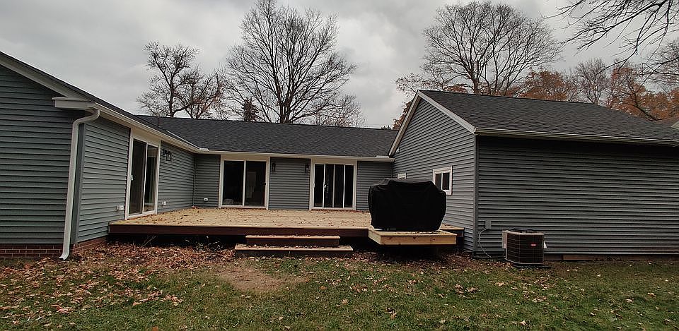 2nd image of 7574 Fairview Ave