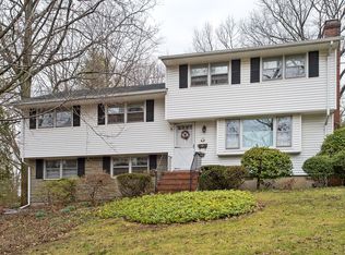 145 Hillside Ave, Metuchen, NJ