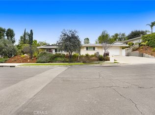 24375 Hatteras St, Woodland Hills, CA 91367