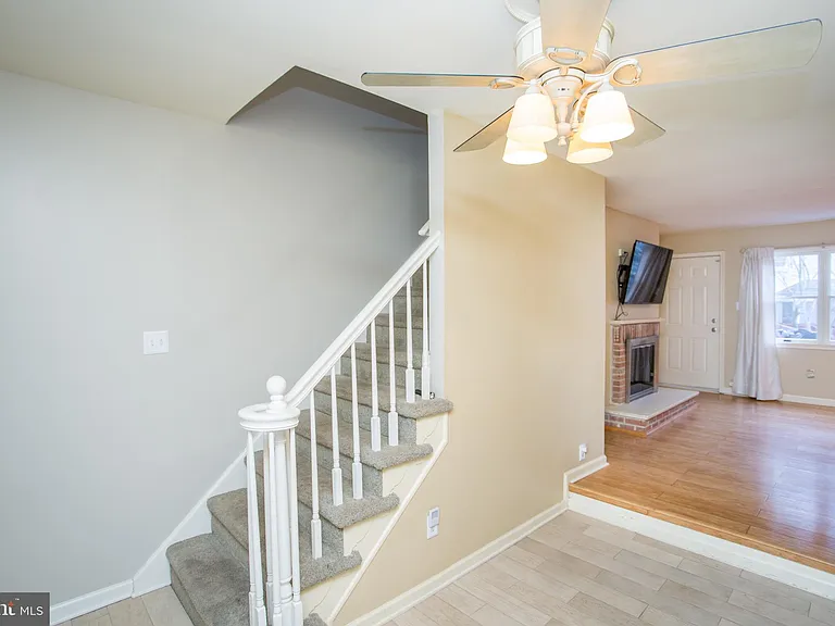 1529 Margaret Ct — Photo 19