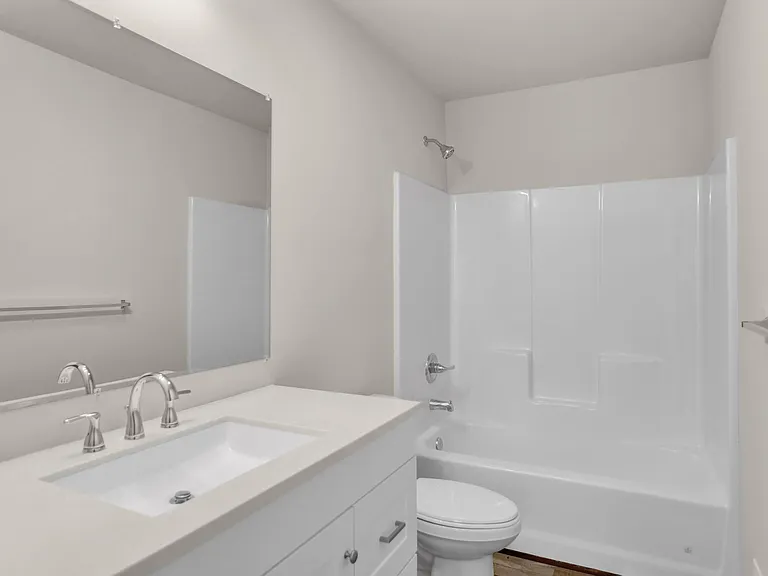 62 Helene Ct — Photo 20