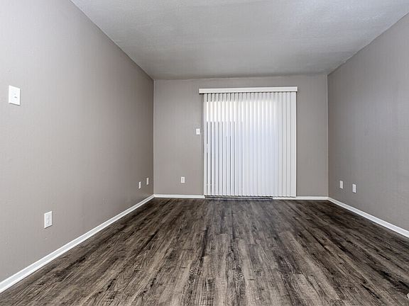 5th image of 1925 W Taylor St #131
