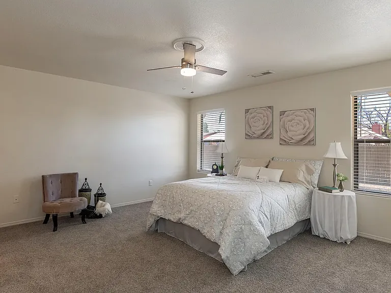 7851 E Marigold Ln — Photo 8