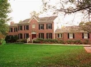 11499 Lakewood Ln, Fairfax Station, VA 22039