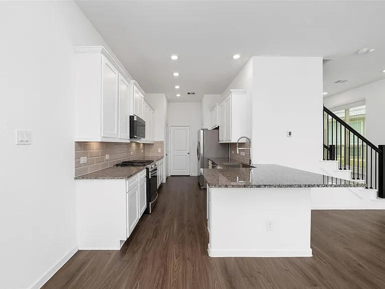 5719 Foggy Vine Ct — Photo 9