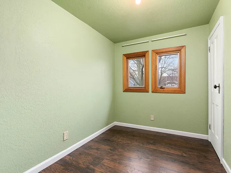 1032 Woodward Ave — Photo 16