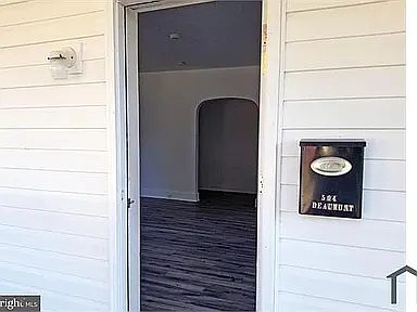 1st image of 504 Beaumont Ave #1