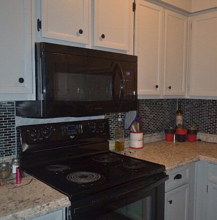 3rd image of 1104 E 52nd St